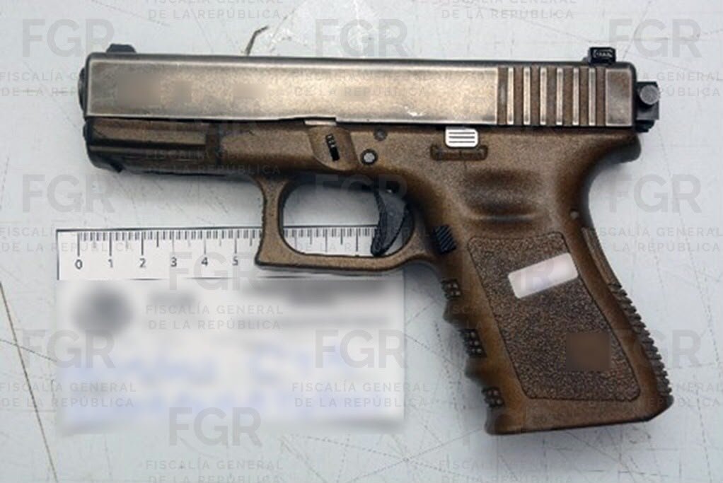 Obtiene FGR sentencia condenatoria contra dos personas por portación de arma de fuego en Chihuahua