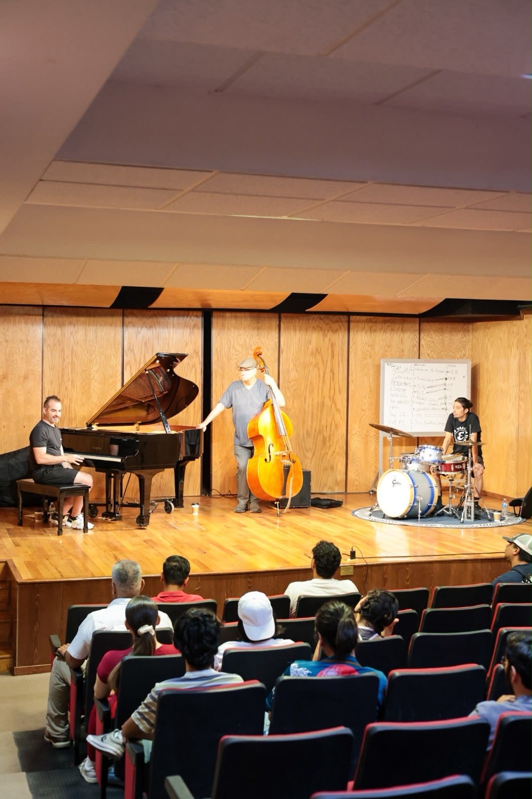 Cálido y emotivo inicio del Festival Internacional de Jazz Armando Nuñez 2026