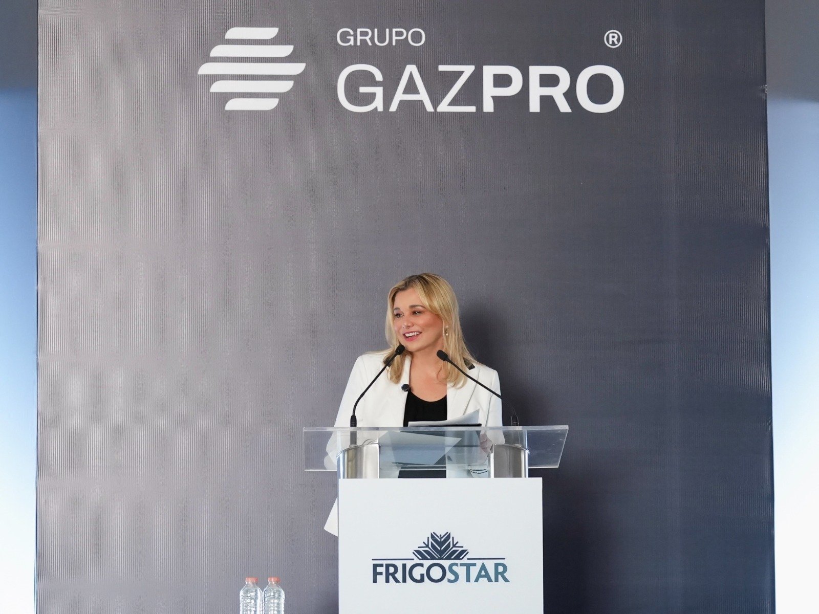 La prosperidad y las oportunidades se construyen entre todos: Maru Campos