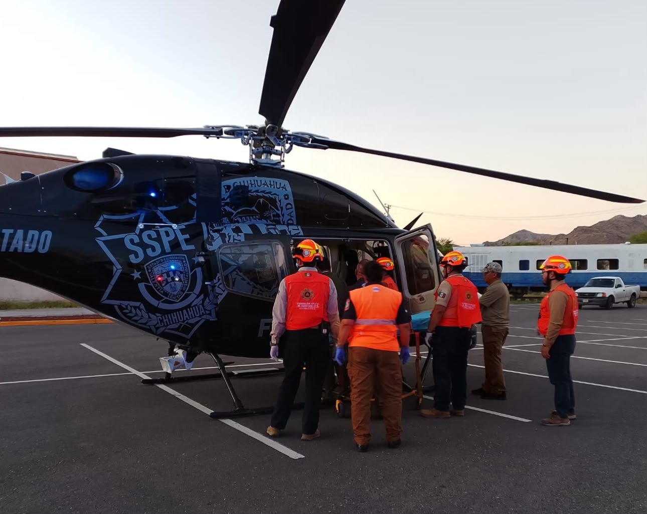 Despliegan traslado aeromédico para adolescente de 14 años que cayó en un barranco en Chínipas