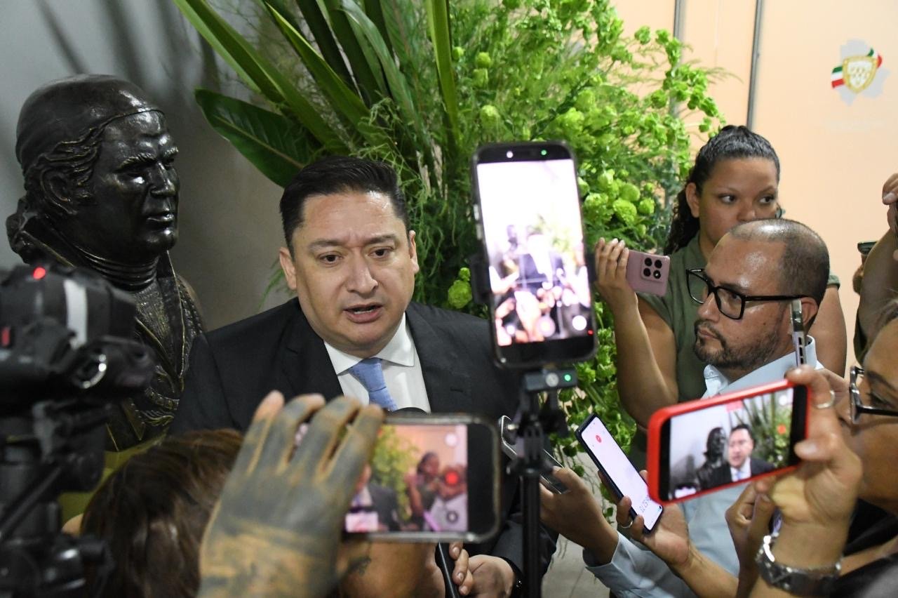 Consensos “tumban” reelección de fiscal en iniciativa de Fiscalía autónoma