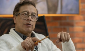 Gustavo Petro alerta de la llegada del hiperfascismo: tecnosumisión y control policial