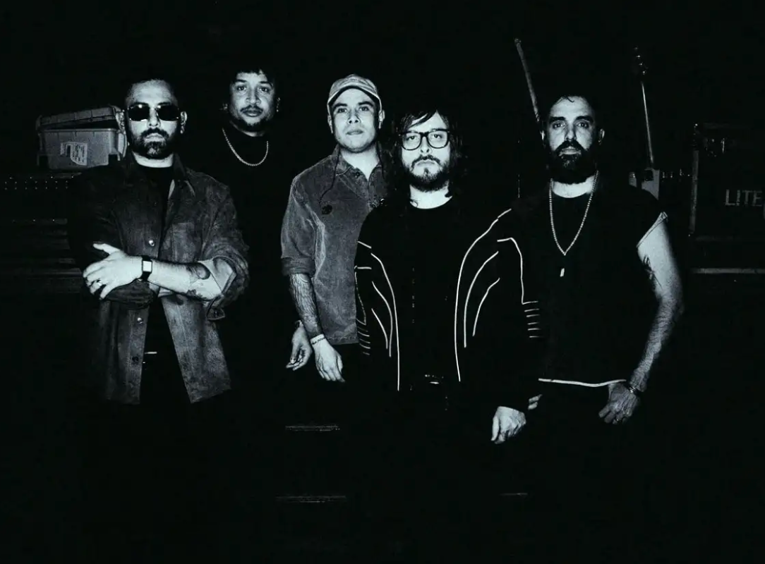 Manuel “Coe” Mendoza, vocalista de Camilo Séptimo, desaparece de Instagram tras la muerte de Jonathan Meléndez
