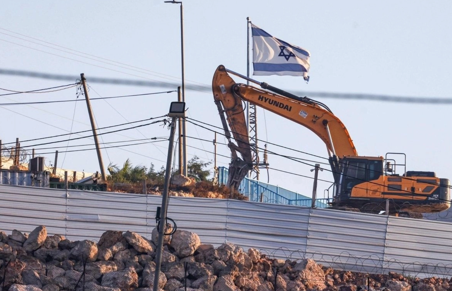 Reino Unido anunciará prohibición de comerciar con asentamientos israelíes en Cisjordania reocupada