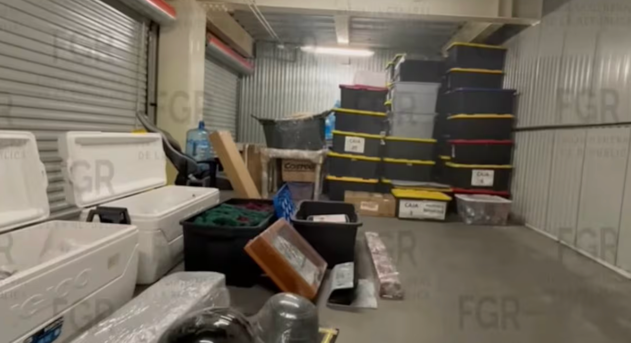 Esto encontró la FGR en una bodega rentada por Roberto Farías Laguna