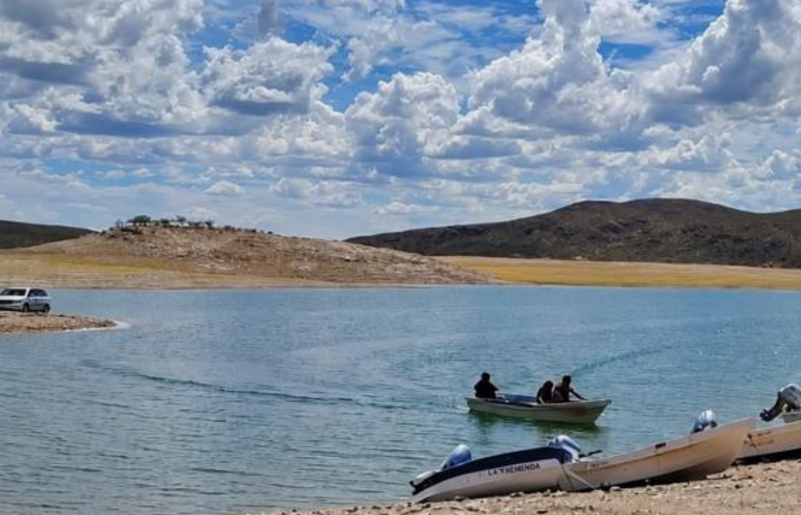 Se hunde lancha con 12 personas en presa El Tigre; una mujer fue hospitalizada