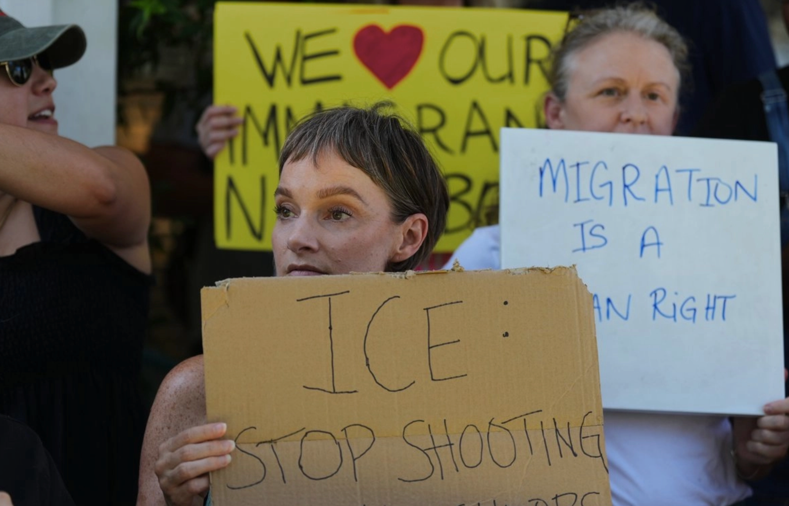 Migrante venezolano baleado por agente de ICE en Austin permanece detenido con la bala alojada en el cuerpo