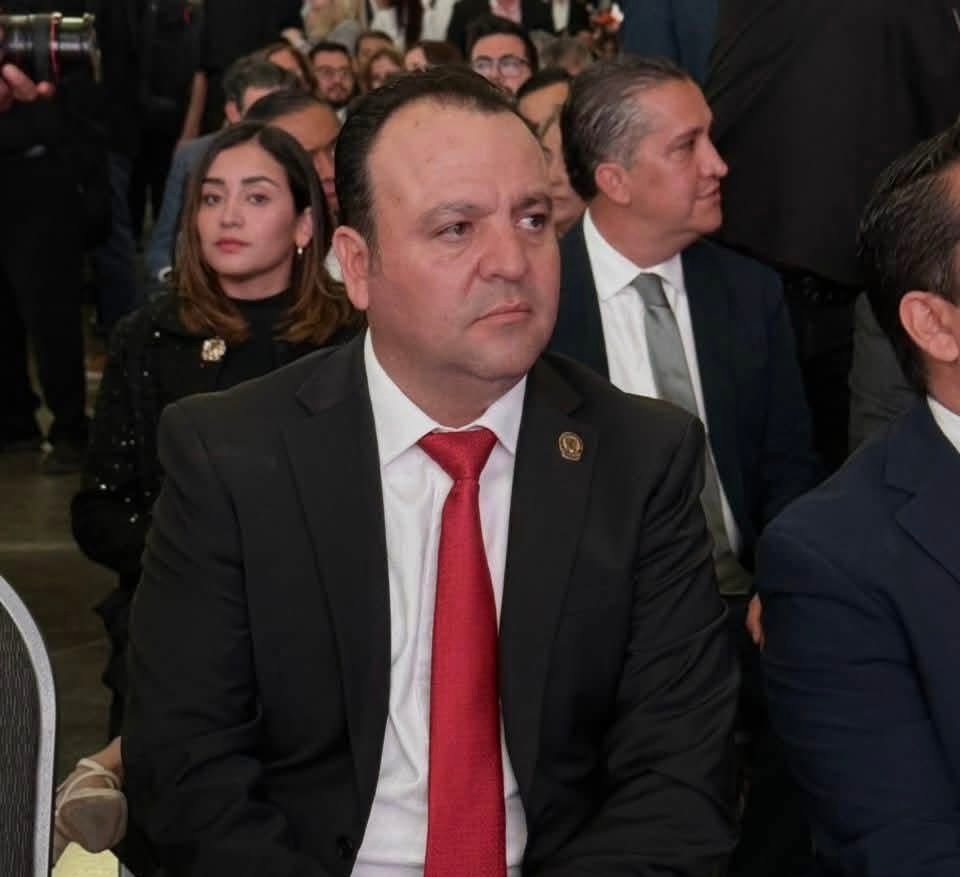 Chihuahua tiene presente, pero también mucho futuro: Memo Ramírez acompaña a Bonilla en su Informe