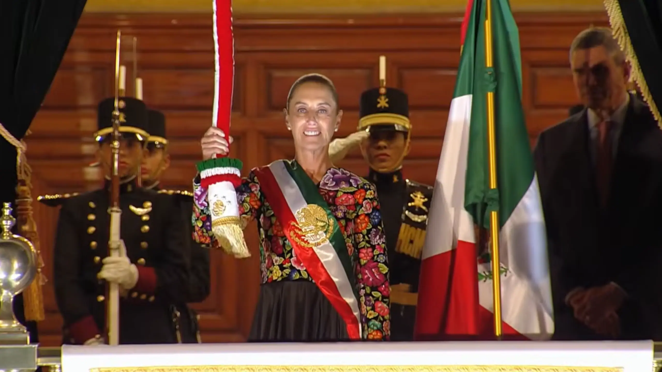 Claudia Sheinbaum da su segundo Grito de Independencia desde Palacio Nacional