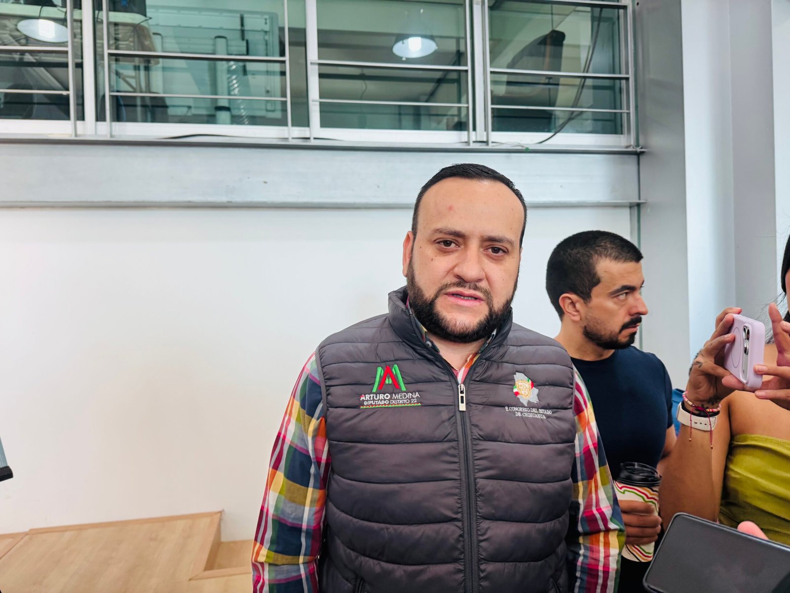 Se pelean entre ellos por el mismo hueso y eso los tiene divididos: Arturo Medina por coordinaciones estatales de la 4T