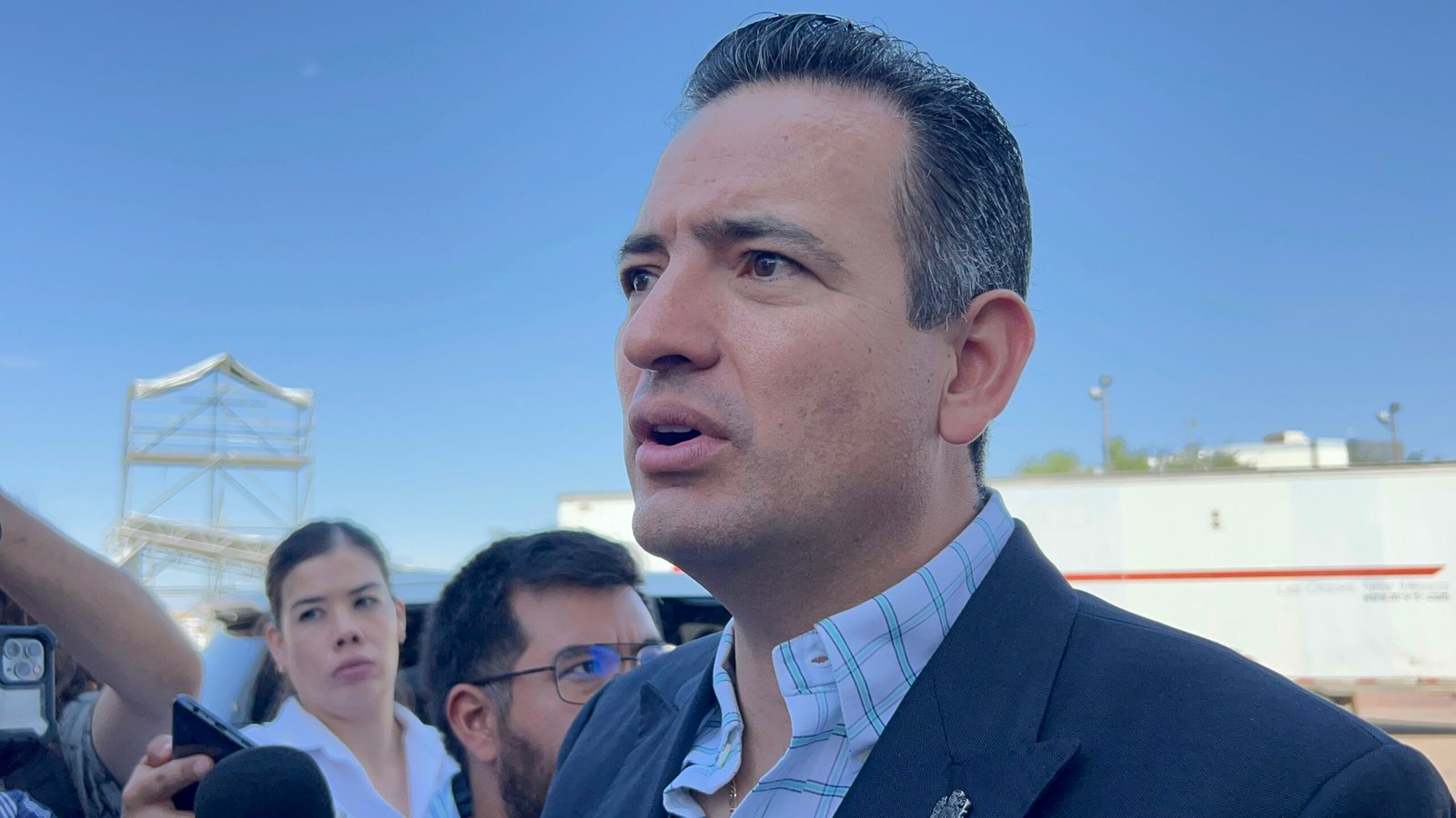 Marco Bonilla teje acuerdos con PRI y MC rumbo a 2027