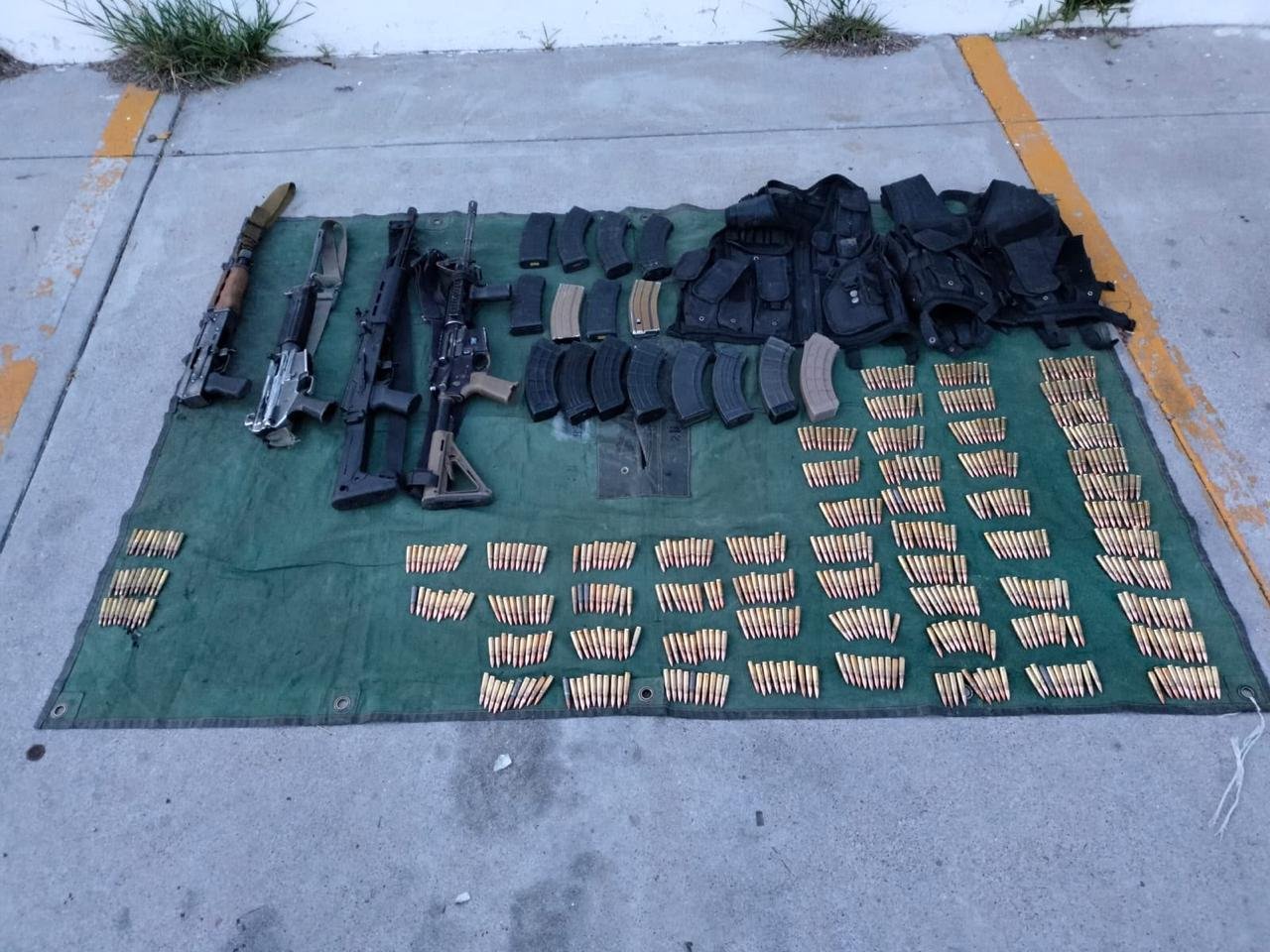 Asegura SSPE y Ejército a 5 generadores de violencia, armamento y vehículos en Nonoava