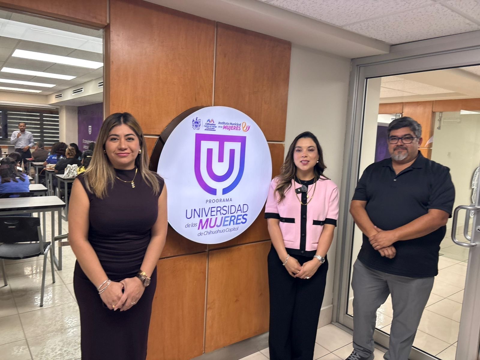 Inician clases de la Licenciatura en Derecho en las nuevas aulas de la Universidad de las Mujeres