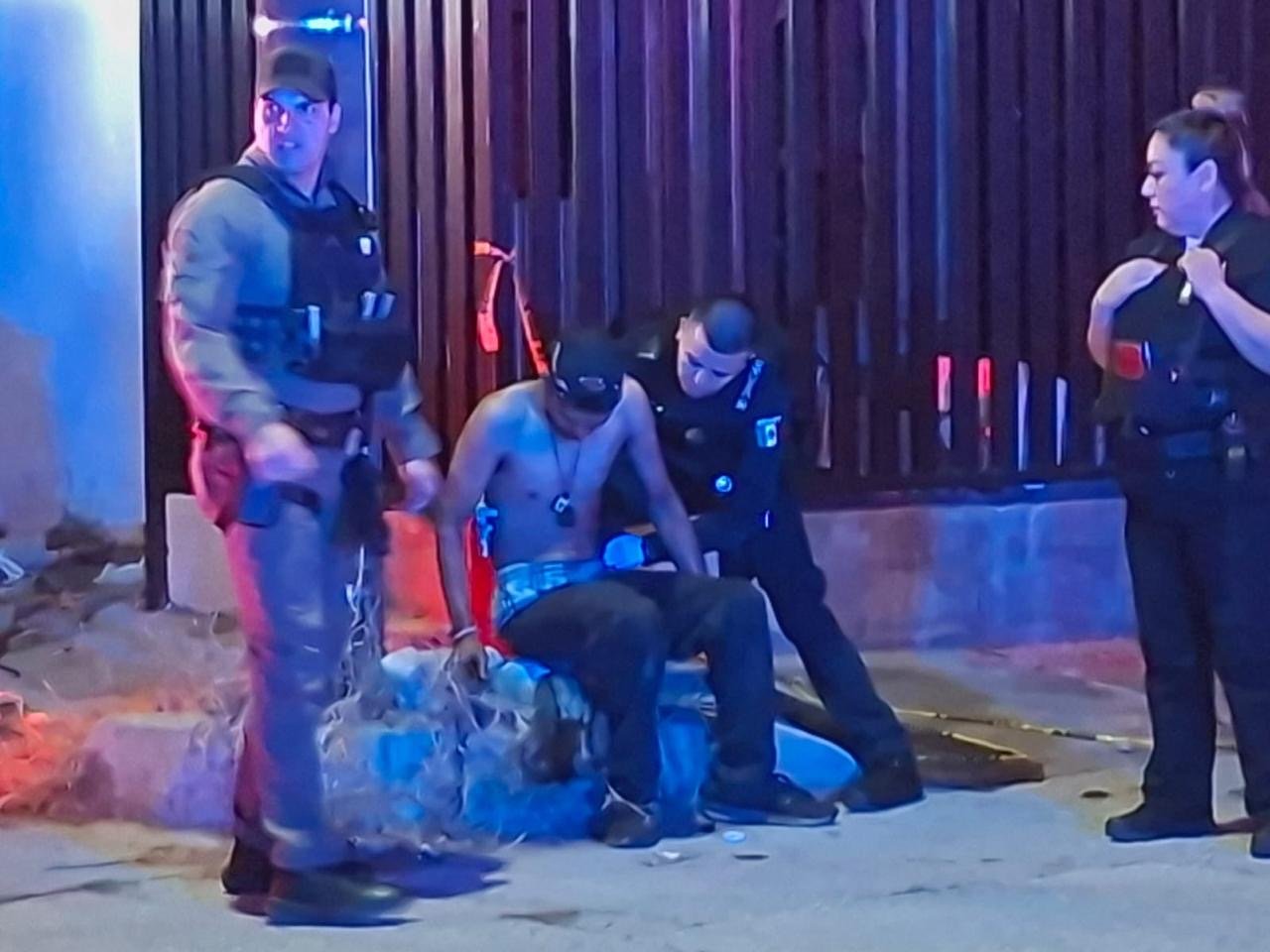 Dos jóvenes resultan heridos con arma blanca tras riña en la colonia Diego Lucero
