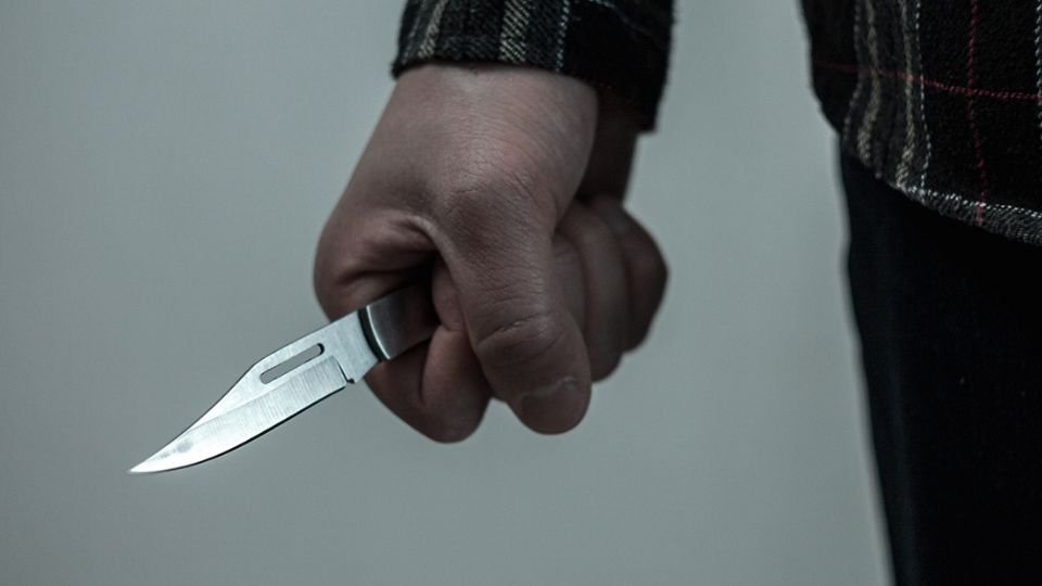 Hombre ataca con cuchillo a varias personas en Lousiana y hiere a cuatro; ya está detenido