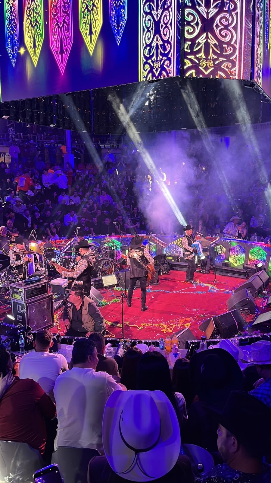 ¡A puro narcocorrido! Los Tucanes de Tijuana sacuden el palenque de Expogan