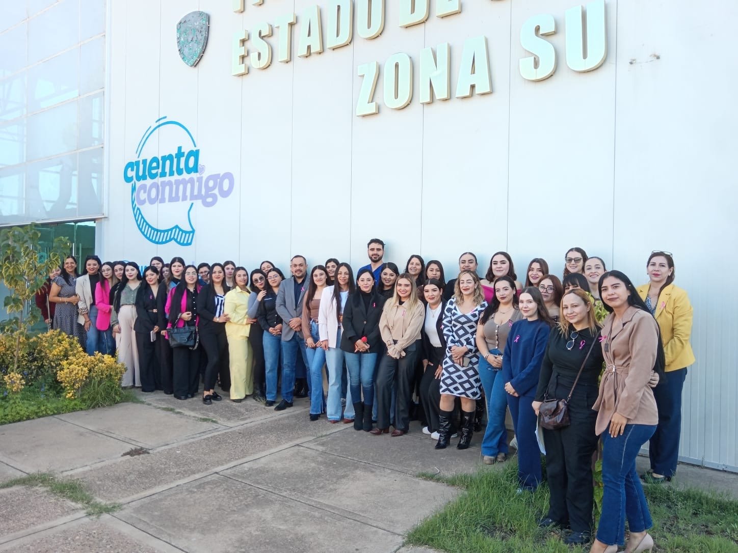 Recibe personal de la FDZS charla informativa sobre el cáncer de mama