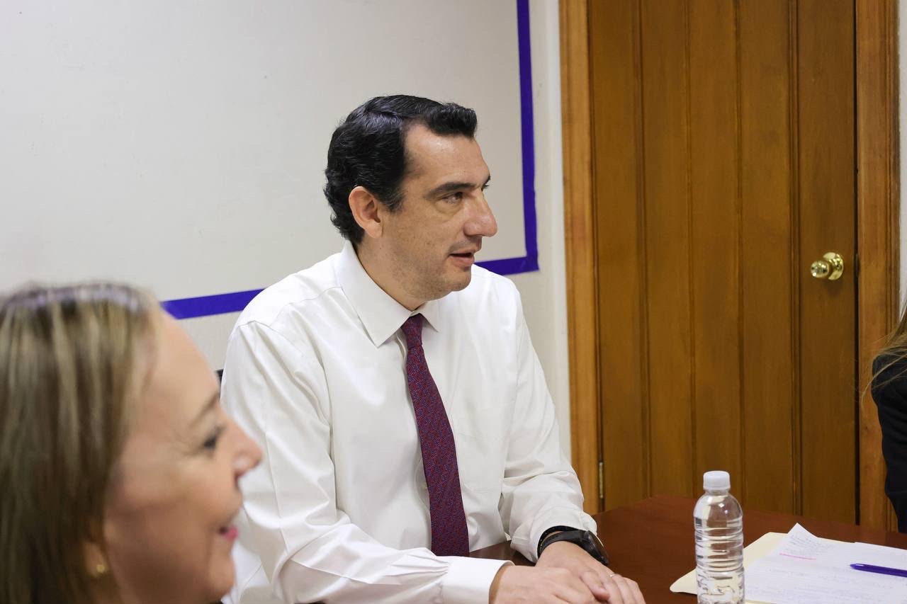 Se reúnen René Chavira y Consejo de COCENTRO: impulsarán trabajo conjunto