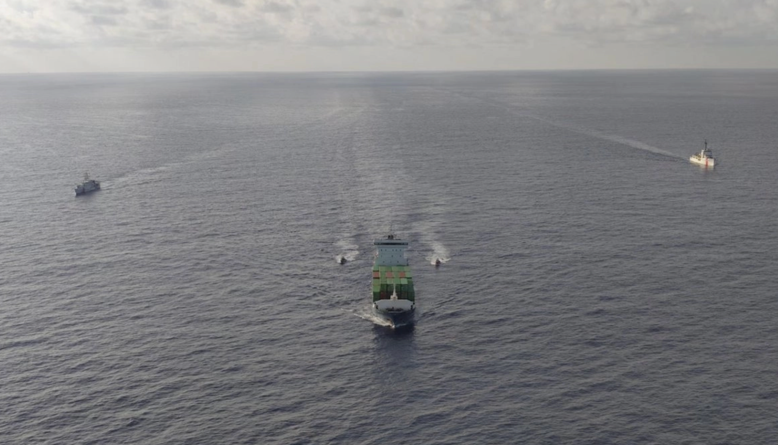 EU interceptó buque hacia Cuba que transportaba combustible; lo escoltan hasta puerto mexicano