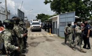 Al menos seis muertos y 15 heridos deja ataque a penal en Mazatlán