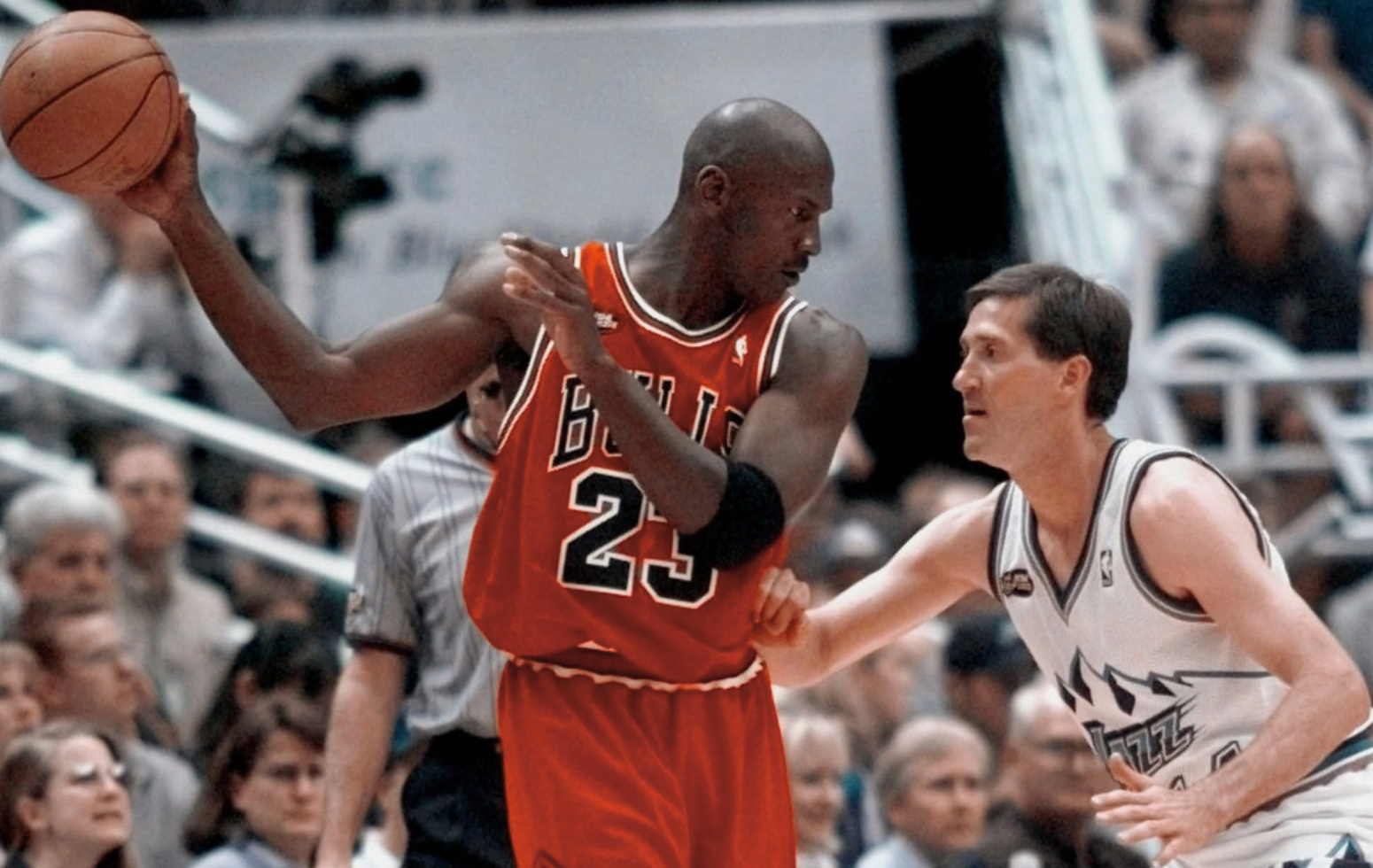 Camiseta de Michael Jordan en las Finales de 1998 alcanza precio récord de 14 millones de dólares