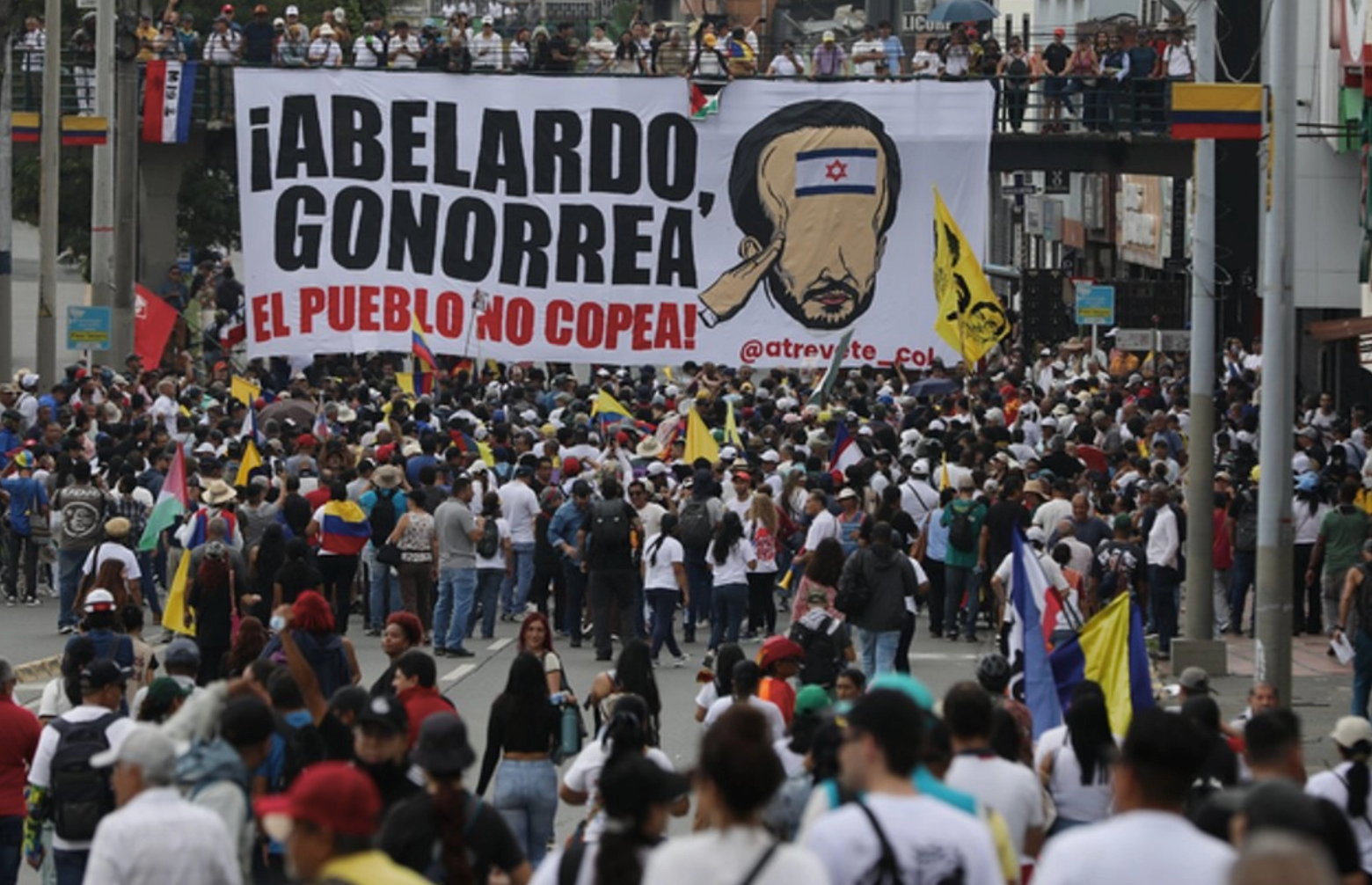 Masiva marcha contra De la Espriella defiende reformas sociales y conquistas de los trabajadores en Colombia