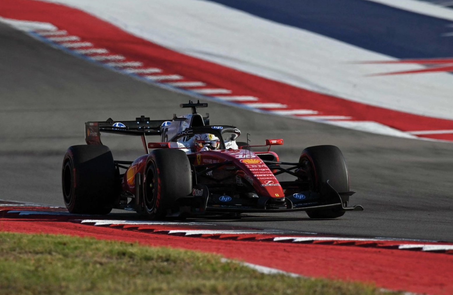 Leclerc vuelve a dominar los ensayos libres del GP de Estados Unidos