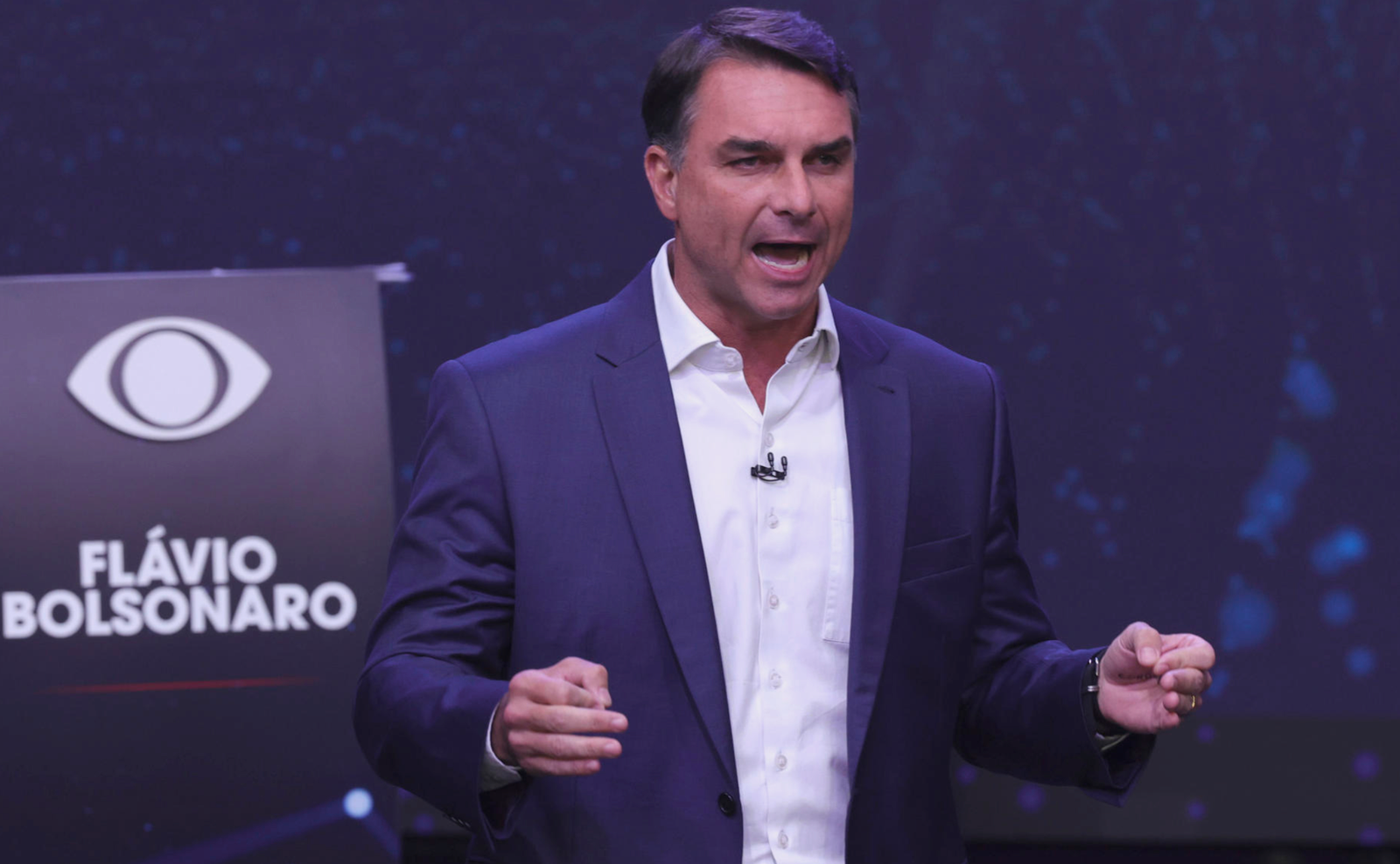 Estados Unidos anuncia que acogerá a Flávio Bolsonaro y a su familia
