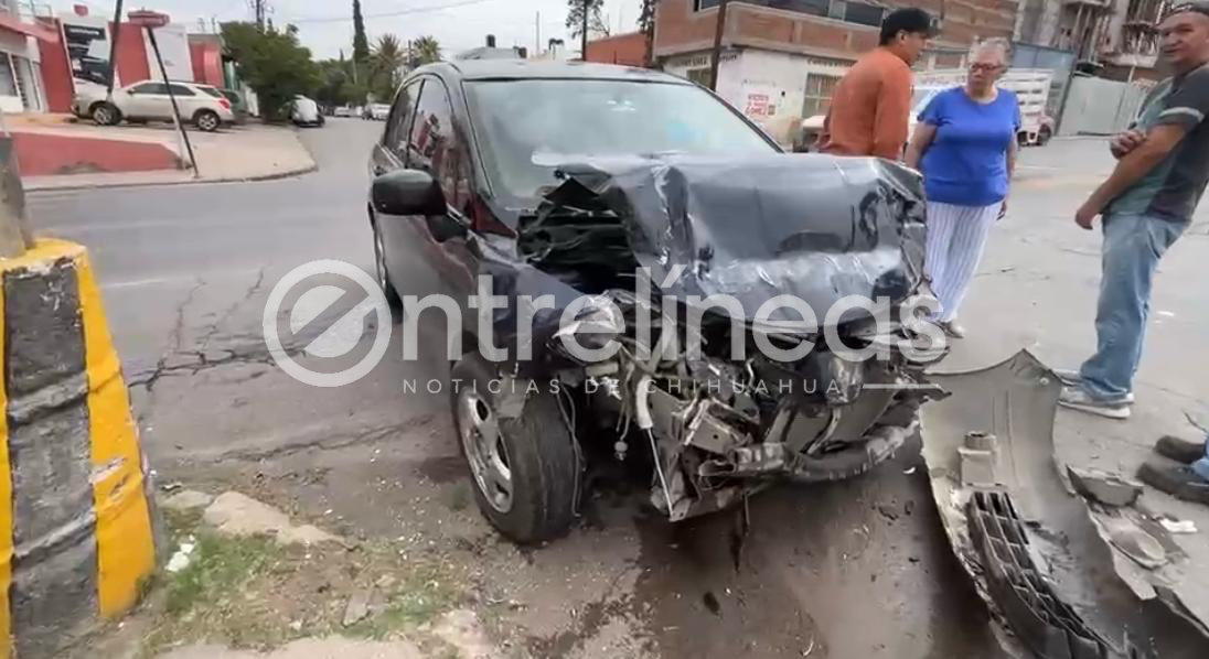 Choque en la Independencia deja a tres menores lesionados