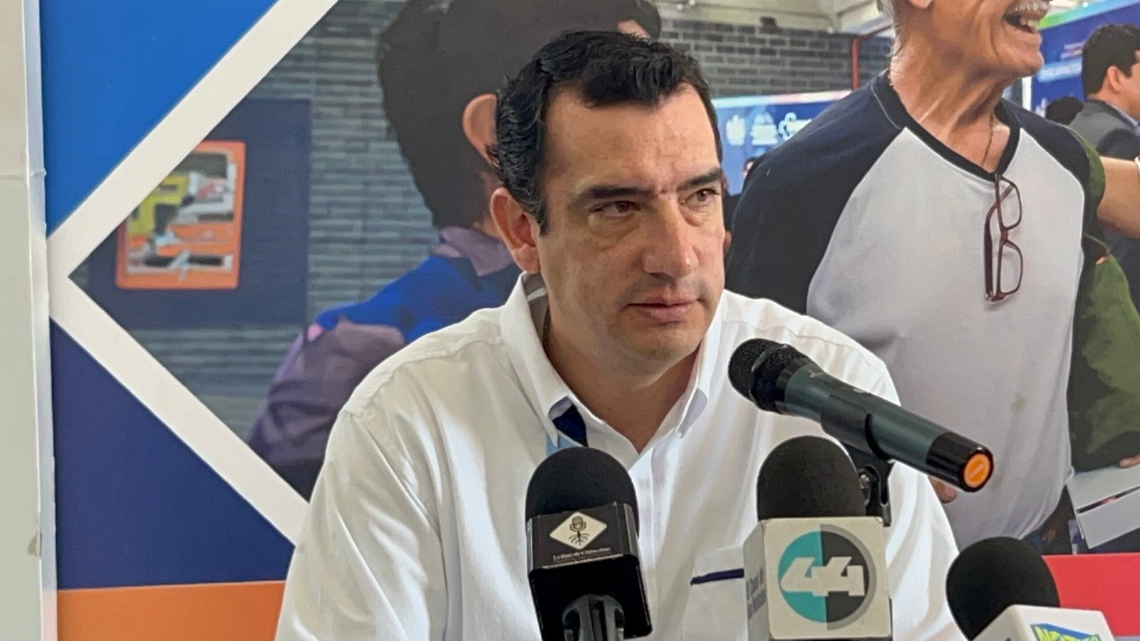 Pide René Chavira no politizar caso de César Jáuregui y respetar proceso judicial