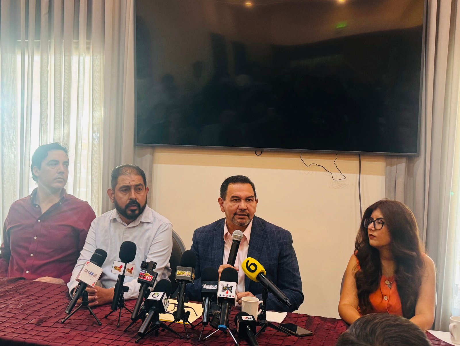 Advierte Cruz que actuará jurídicamente contra panistas por expresiones como “narcocandidatos” y “narcocoordinadores”