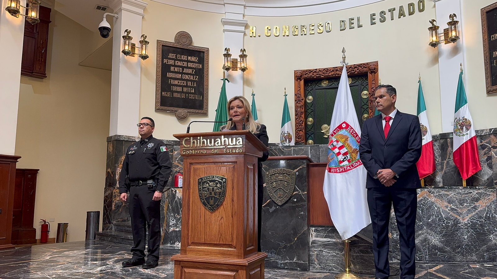 Designa Maru Campos a Gil Loya como fiscal, Luis Aguirre queda en la SSPE