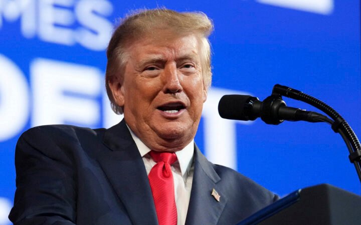 Trump bromea con rebautizar el Atlántico o el Pacífico como ‘océano Trump’