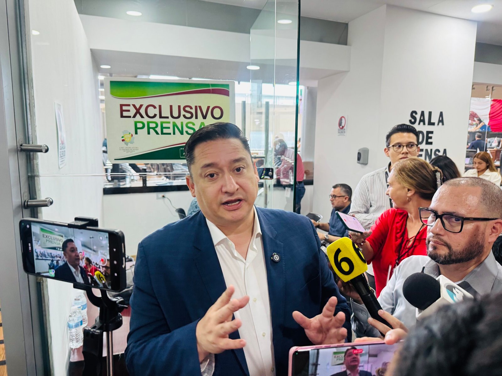 Son chingaderas culpar al pasado de crisis en el IMSS; el inútil de Zoé Robledo debe renunciar: GPPAN