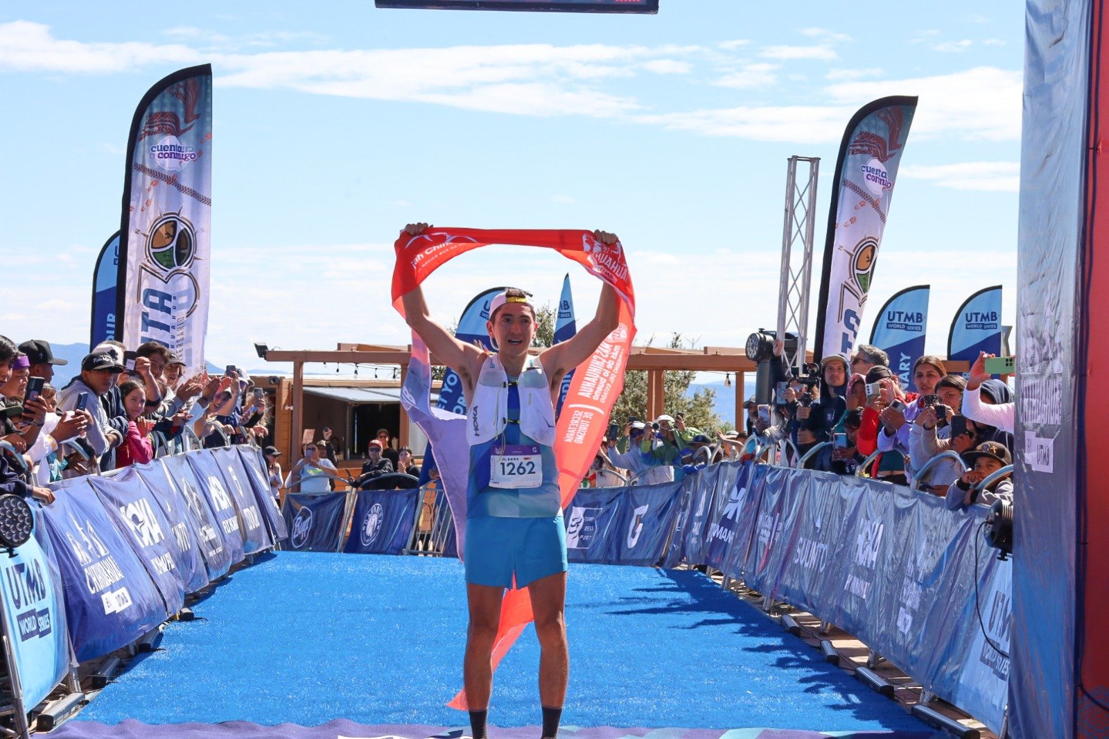 Conquistan Jonatan Uriel Mendieta e Iris Sedano la Akáa 58K de Chihuahua by UTMB