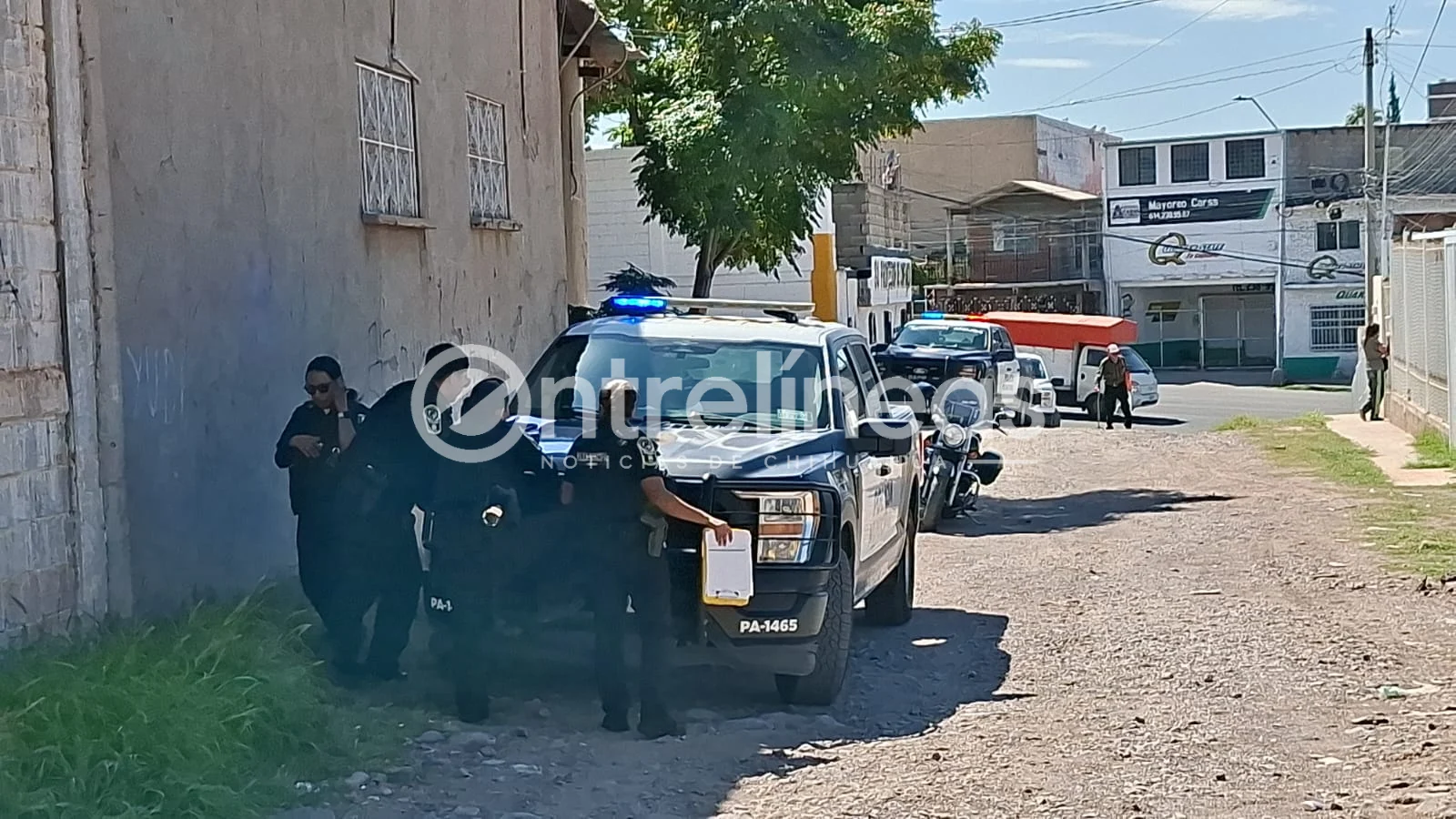 Localizan a hombre sin vida en lote baldío de Barrio Bajo