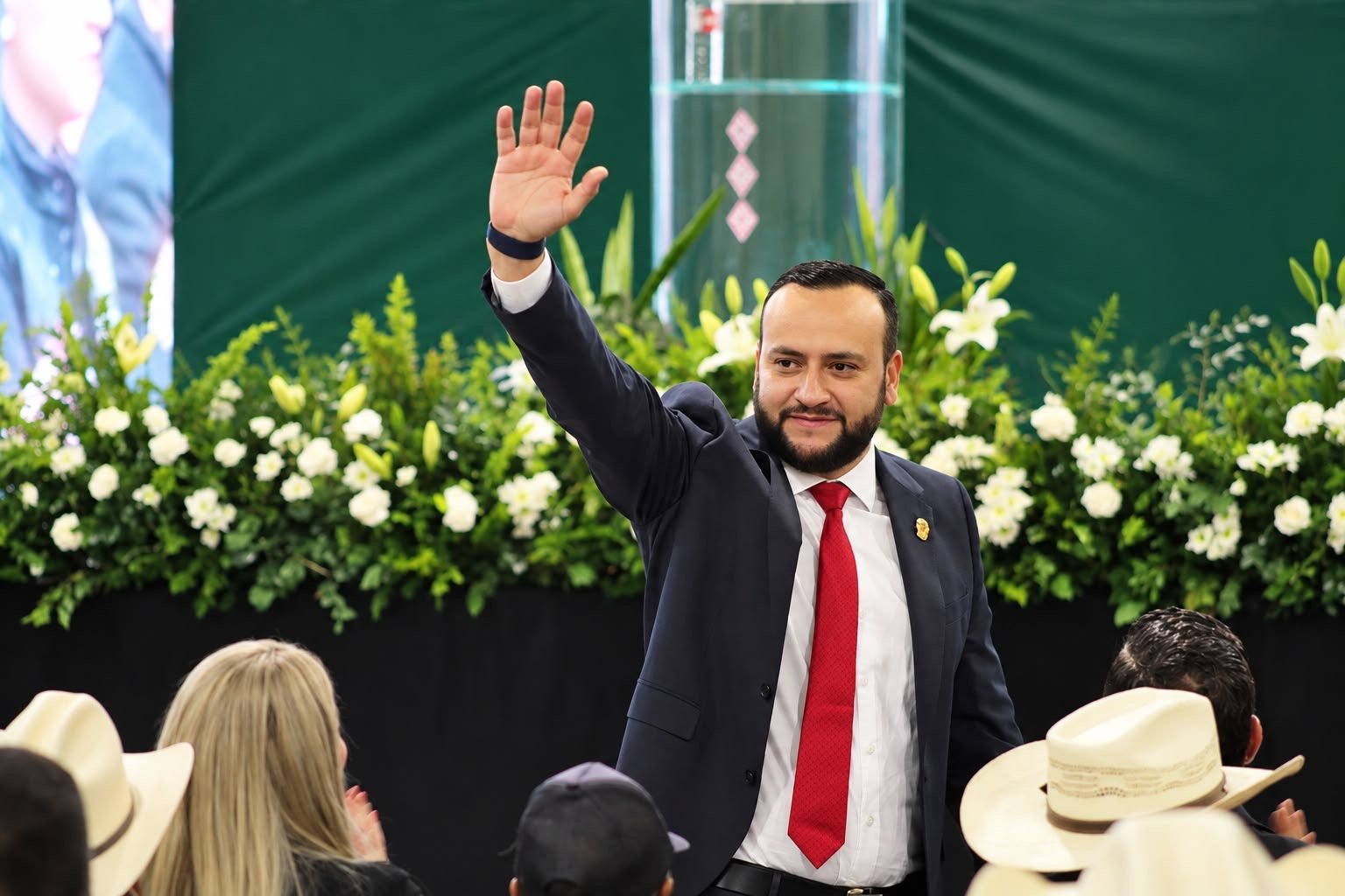 Ante más de 2 mil personas, Arturo Medina rinde su Segundo Informe en Guachochi