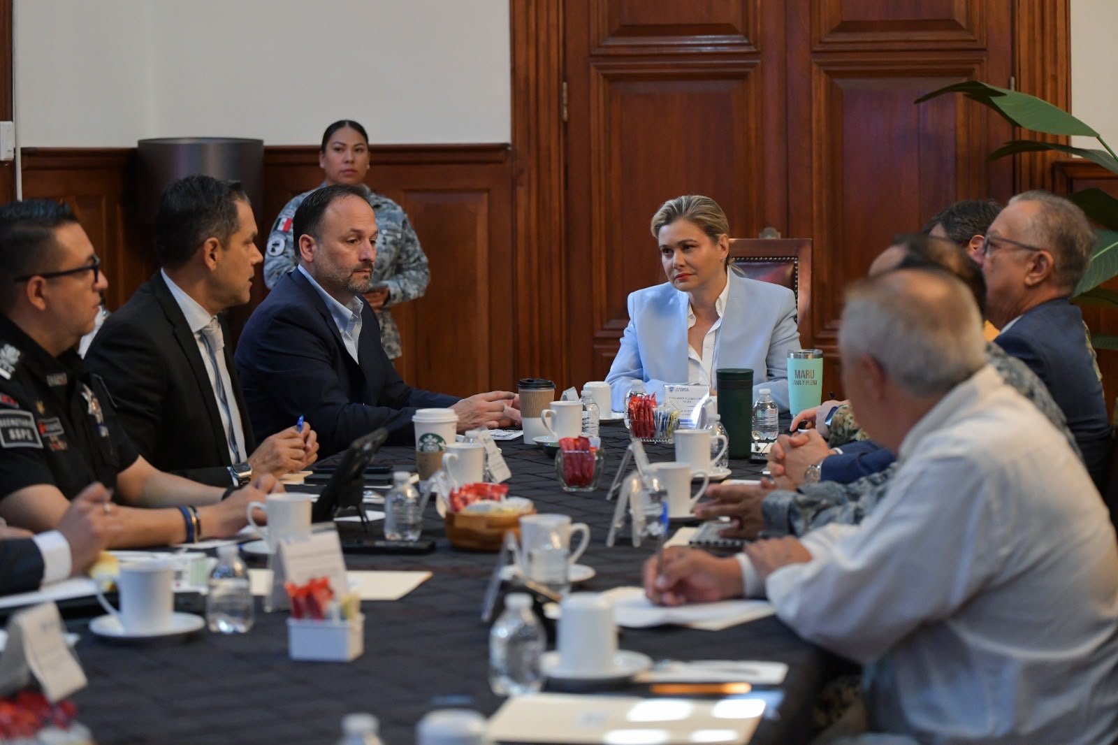 Maru Campos preside Mesa de Seguridad en Palacio de Gobierno