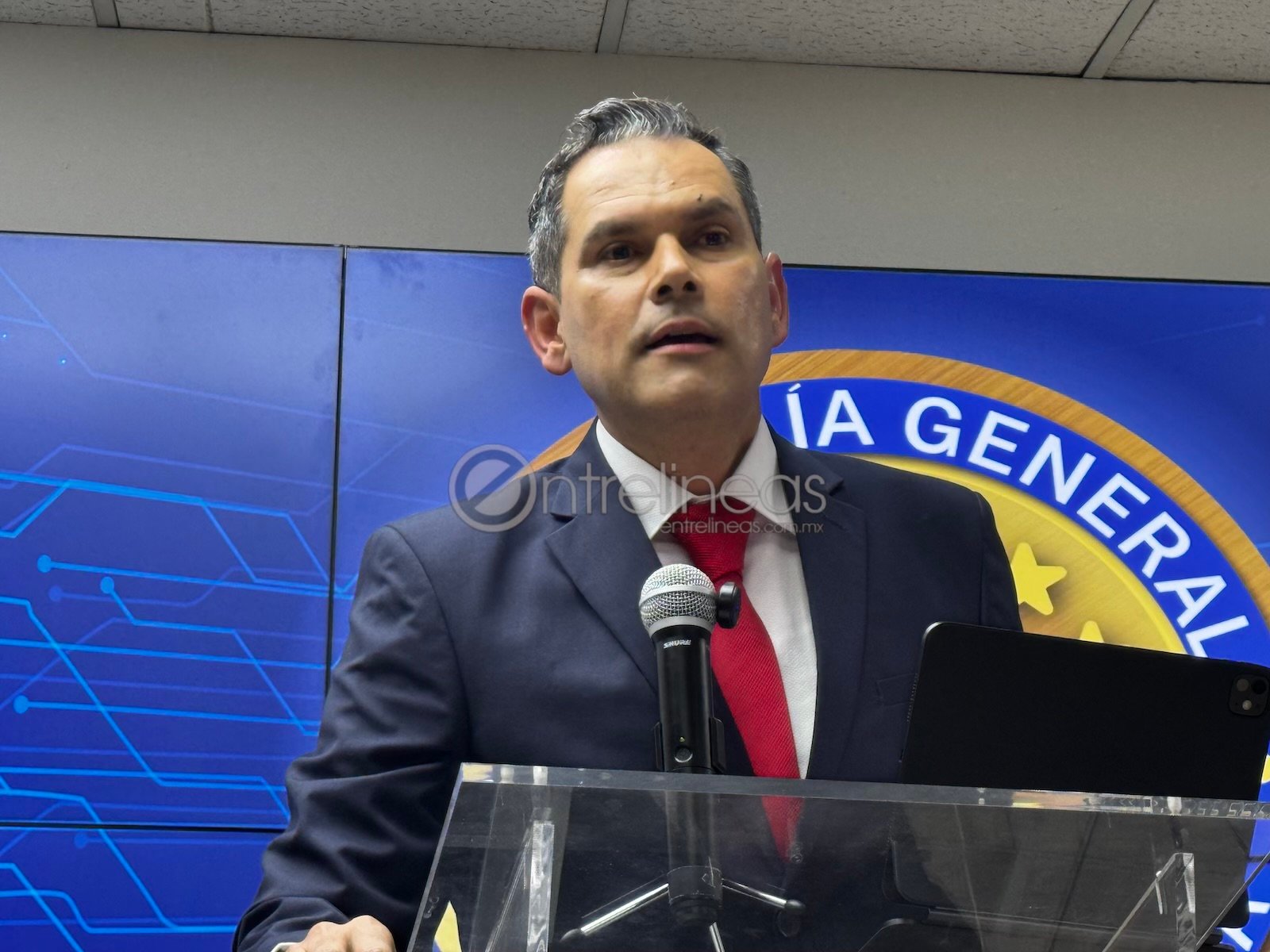 Defiende Loya propuesta de Fiscalía autónoma, “mi intención es dar resultados”