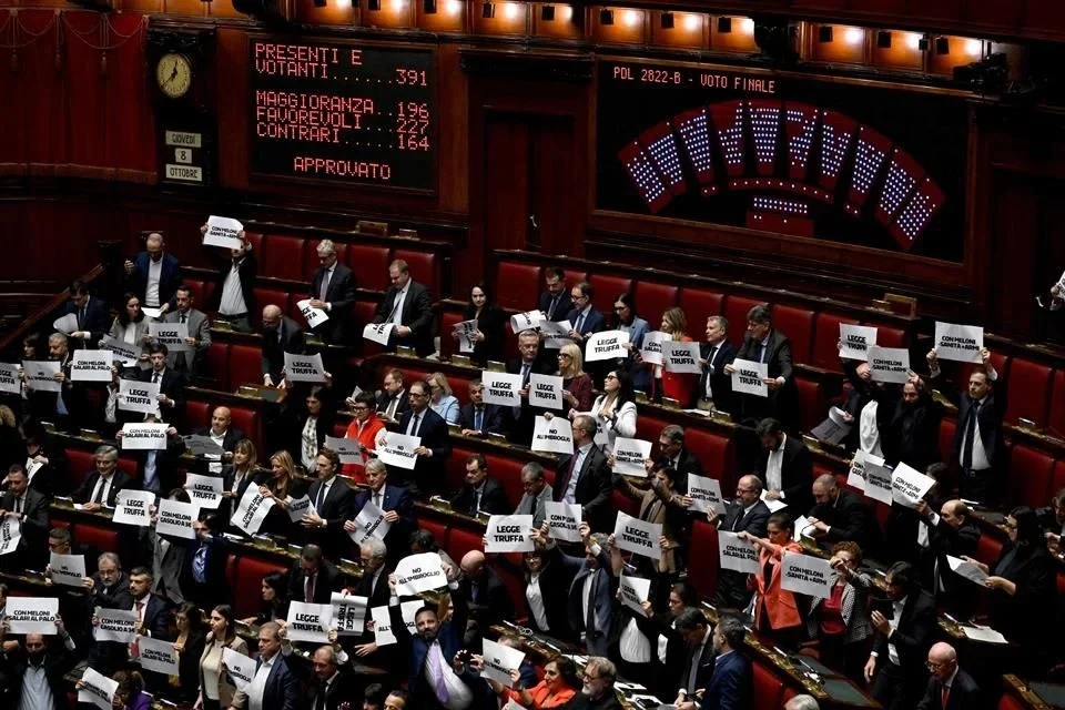 Aprueba Italia reforma electoral, victoria para Meloni